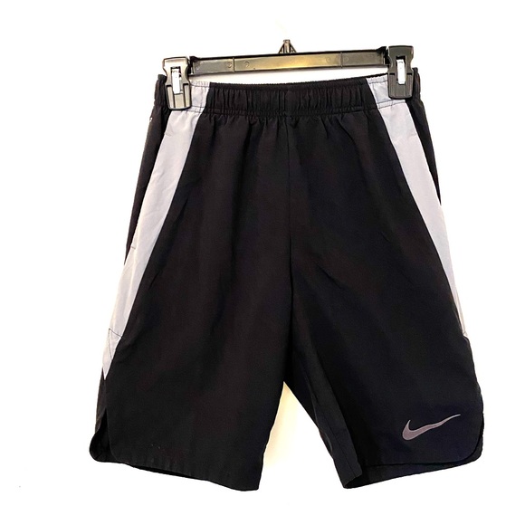 ✔️Boys Nike Dri-Fit Black & Gray Athletic Shorts